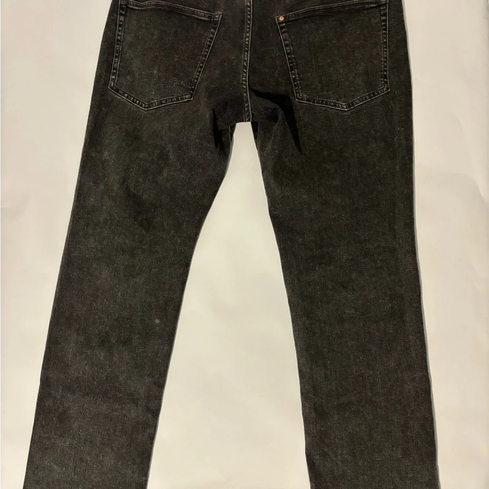 H&M Men's Dark Gray Relaxed Jeans - Picture 5 of 5